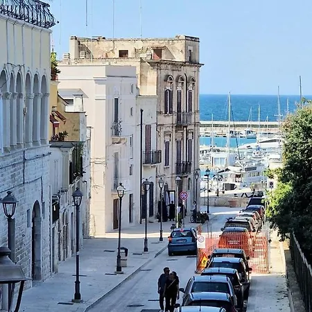 Civico 26 *